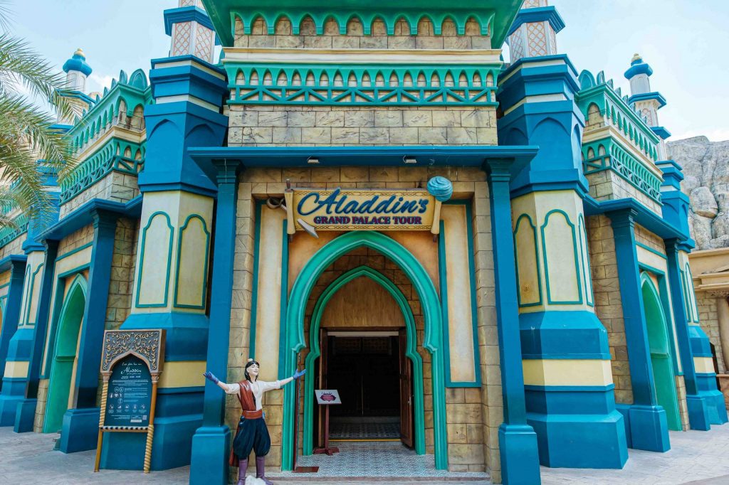 Aladdin-Grand-Palace-scaled.jpg