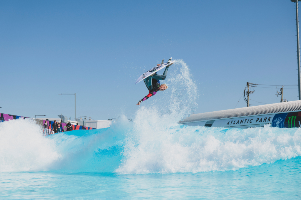 Surf park trick